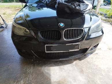 BMW 523i 23i (CBU) in Kluang, JHR