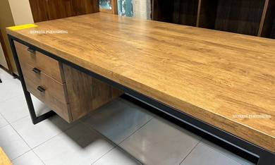 5ft solid wood writing table display clearance