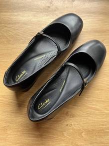 CLARKS Daiss30 Bar