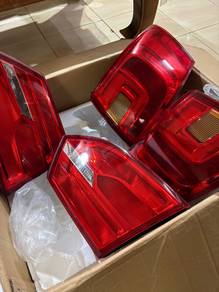 VW Jetta Original Tail Lamp Set