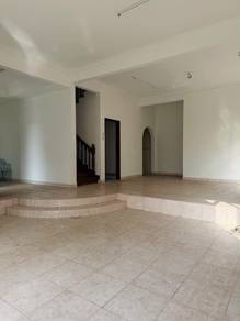 Semi-Detached House For Sale in Perling,JHR