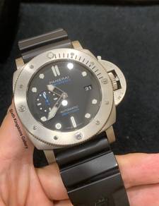 Panerai Luminor Submersible Titanium 47mm PAM01305