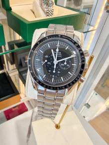 Omega speedmaster moonwatch professional 