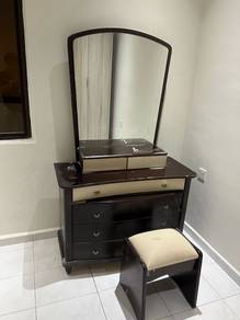 Dressing table for sale
