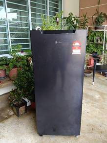 Midea:refrigerator