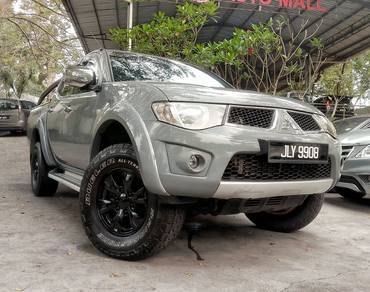Mitsubishi Triton in Segamat, JHR