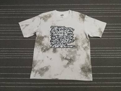 Futura X uniqlo tie die L