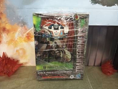 Transformers ROTB Deluxe Class Wheeljack MISB