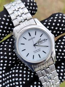 CITIZEN REGUNO SOLAR-TECH dengan diameter 37mm