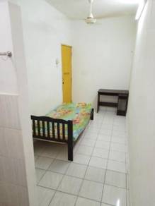 Room in Desa Petaling, KUL