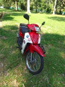 Suzuki RGV