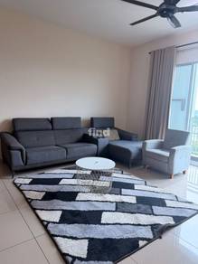 Condominium For Rent in Royale Infinity