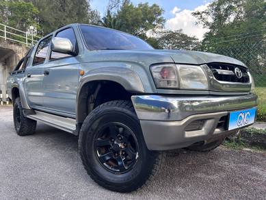 Toyota Hilux SR TURBO in Sungai Besi, KUL