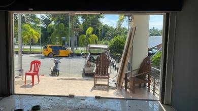 GLASS WALL 12mm KALIS PECAH l dinding kaca 12mm