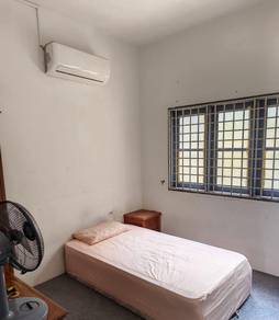 Condominium For Rent in Golden Showers ( Kondo Ruby )