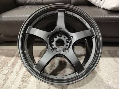 AME Tracer GT-V 18 9.5J  22 GR Corolla