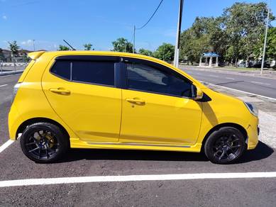 Perodua Axia SE in Kepala Batas, PNG
