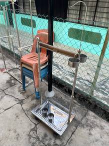 big parrot stand
