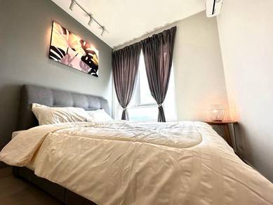 Condominium For Sale in Orange BM