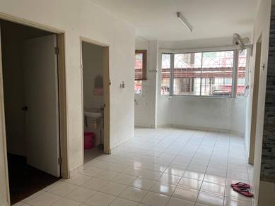 Apartment For Sale in Beverly Hills 5