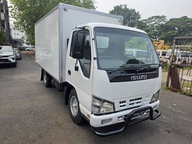 2015 Isuzu NKR 13 Kaki EnjinHijau Box Bonded Hino