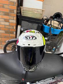 KYT NZ Carbon Espargaro 2022