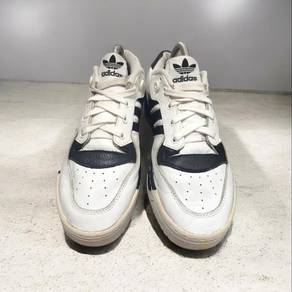 adidas rivalry low
