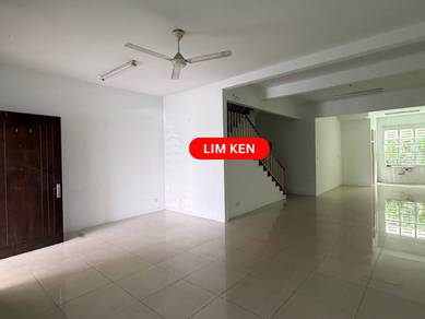 3-storey Terraced House For Sale in Jelutong,PNG