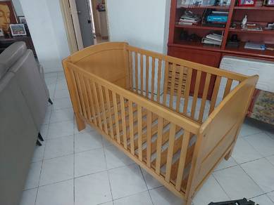 Baby Cot Bed , converts to kids bed