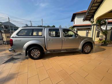 Nissan Navara LE in Kuantan, PHG