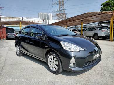 Toyota Prius c (HYBRID) in Cheras, KUL