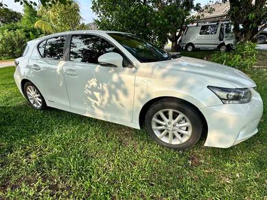 Lexus CT 200 h (HYBRID) in Permatang Pauh, PNG