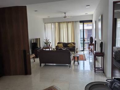 Condominium For Sale in The Shorefront