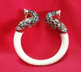 Kundan Bangle Bracelet Enamel Synthetic Pearls