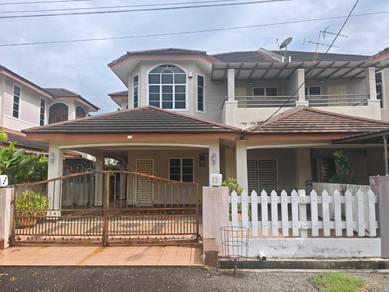 Semi-Detached House For Sale in Seri Manjong,PRK