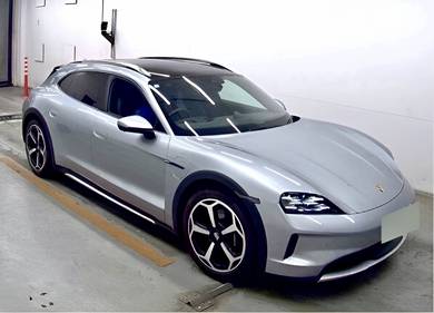 Porsche Taycan 4 CROSS TURISMO in Petaling Jaya, SGR