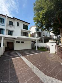 Semi-Detached House For Sale in Batu Ferringhi,PNG