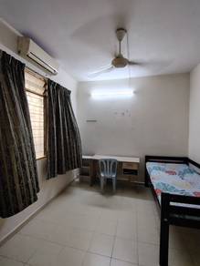 Room in Bandar Sunway, SGR