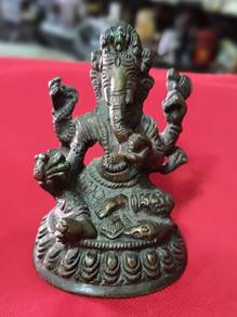 Antique Brass Figurine Statue Metal Ganesha Goddes