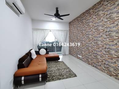 Condominium For Rent in Orchard Ville