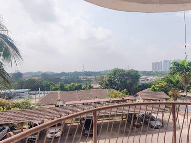 Condominium For Sale in Selesa Puteri Condominium