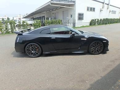 Nissan GTR PREMIUM EDITION in Klang, SGR