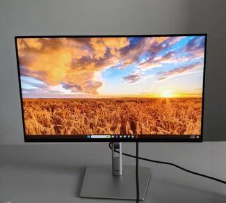 Dell USB Hub monitor 24 inch