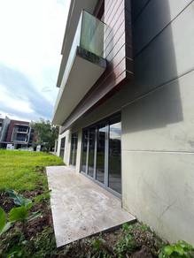 Townhouse For Sale in Damansara Damai,SGR