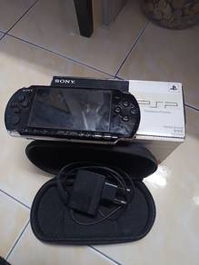 Sony PSP 3006 piano black