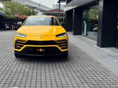 Lamborghini Urus in Glenmarie, SGR