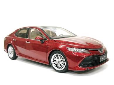 1:18 Toyota Camry 2018 Dealer Edition (Red)