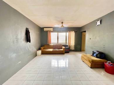 Flat For Sale in Saujana Damansara