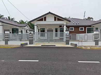 Semi-Detached House For Sale in Sungai Rambai,MLK