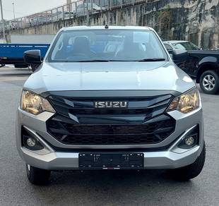 Isuzu D-Max 4X4 AT in Kota Bharu, KTN